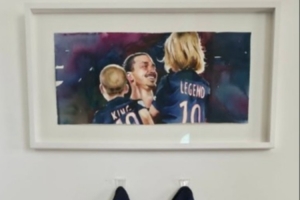 乐鱼体育-典型伊布霸气风格！43岁伊布晒巴黎球衣：我来时王者，去时传奇