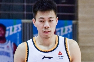 体育平台-媒体人：张镇麟最后或留辽宁 徐昕在积极推进离队 上海运作内援