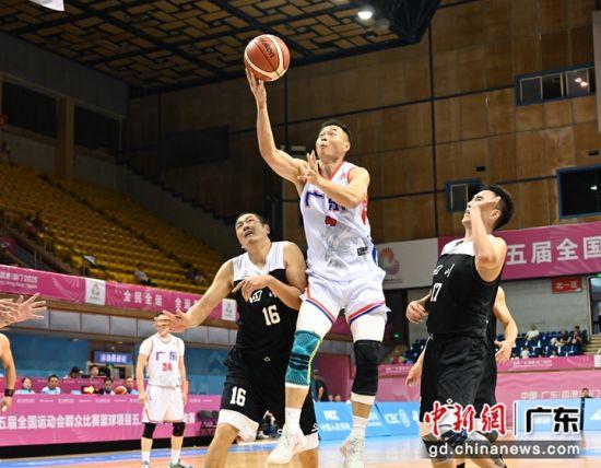 乐鱼体育-广东两支队伍挺进十五运会群众比赛五人篮球男子组决赛